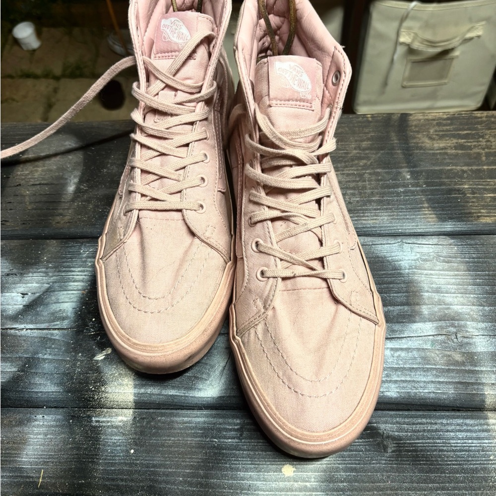 Vans Women's Pink High-Top Sneakers W10.5